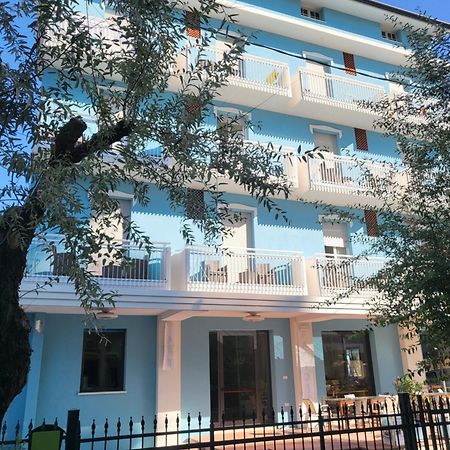 Hotel Lauretta Bellaria-Igea Marina Exterior foto