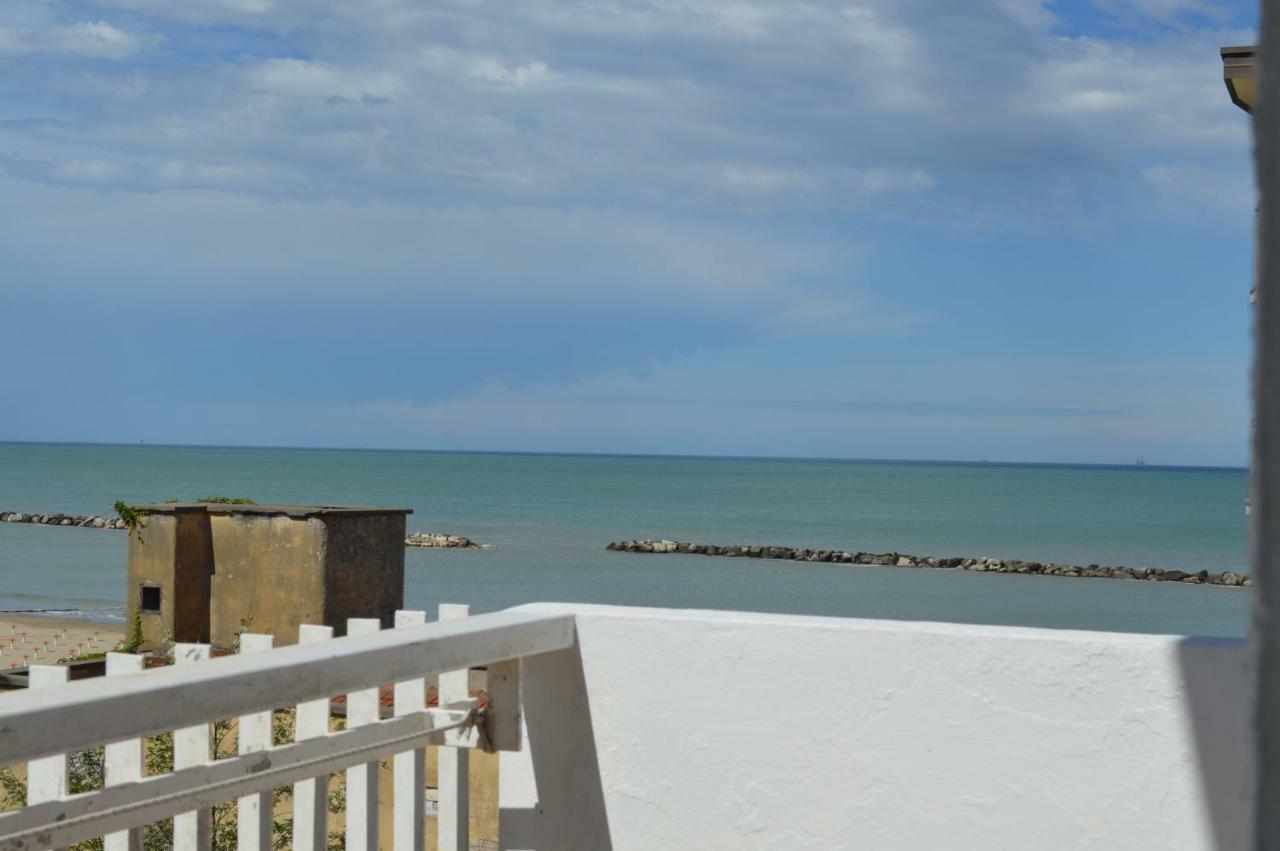 Hotel Lauretta Bellaria-Igea Marina Exterior foto
