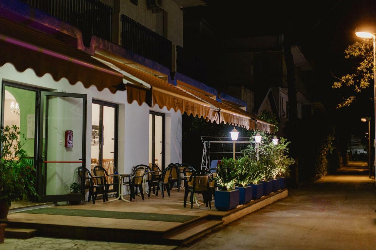 Hotel Lauretta Bellaria-Igea Marina Exterior foto